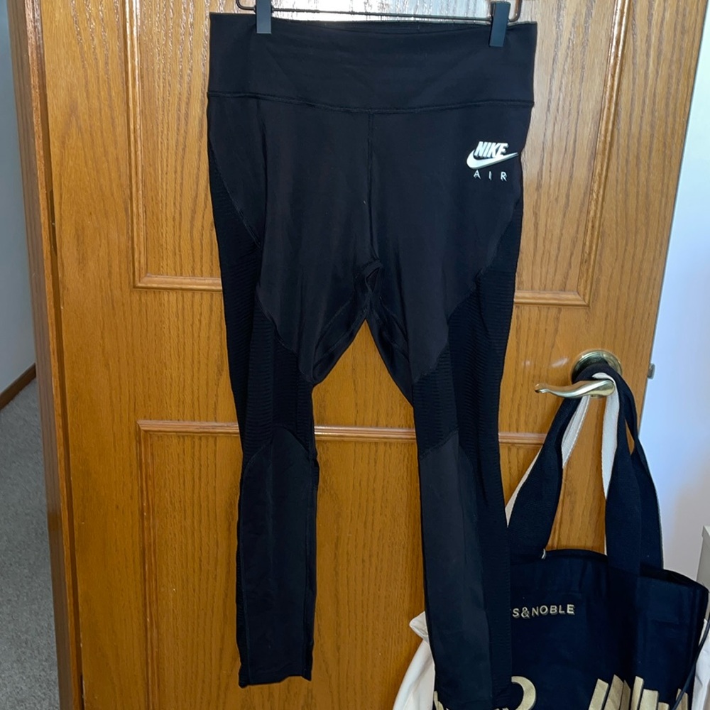 Nike Women’s Leggings